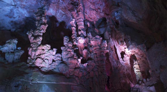 Las Cuevas de Canelobre